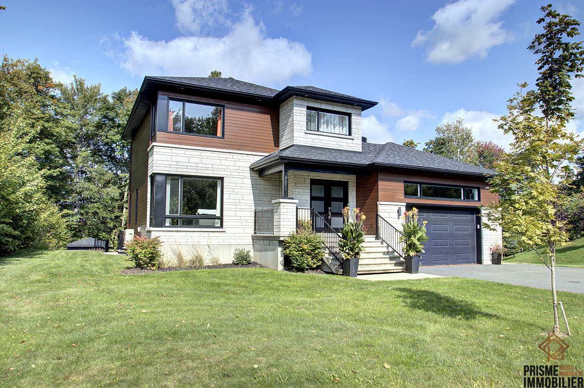 Maison à étages à vendre à Ascot Corner disponible sur le marché immobilier offert par Prisme Immobilier à Sherbrooke centris #22048787.