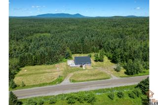 visualiser cette superbe propriété à vendre Centris #23496788 à Chartierville dans la région de Sherbrooke en Estrie.