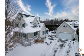 visualiser cette superbe propriété à vendre Centris #23756301 à Valcourt - Ville dans la région de Sherbrooke en Estrie.